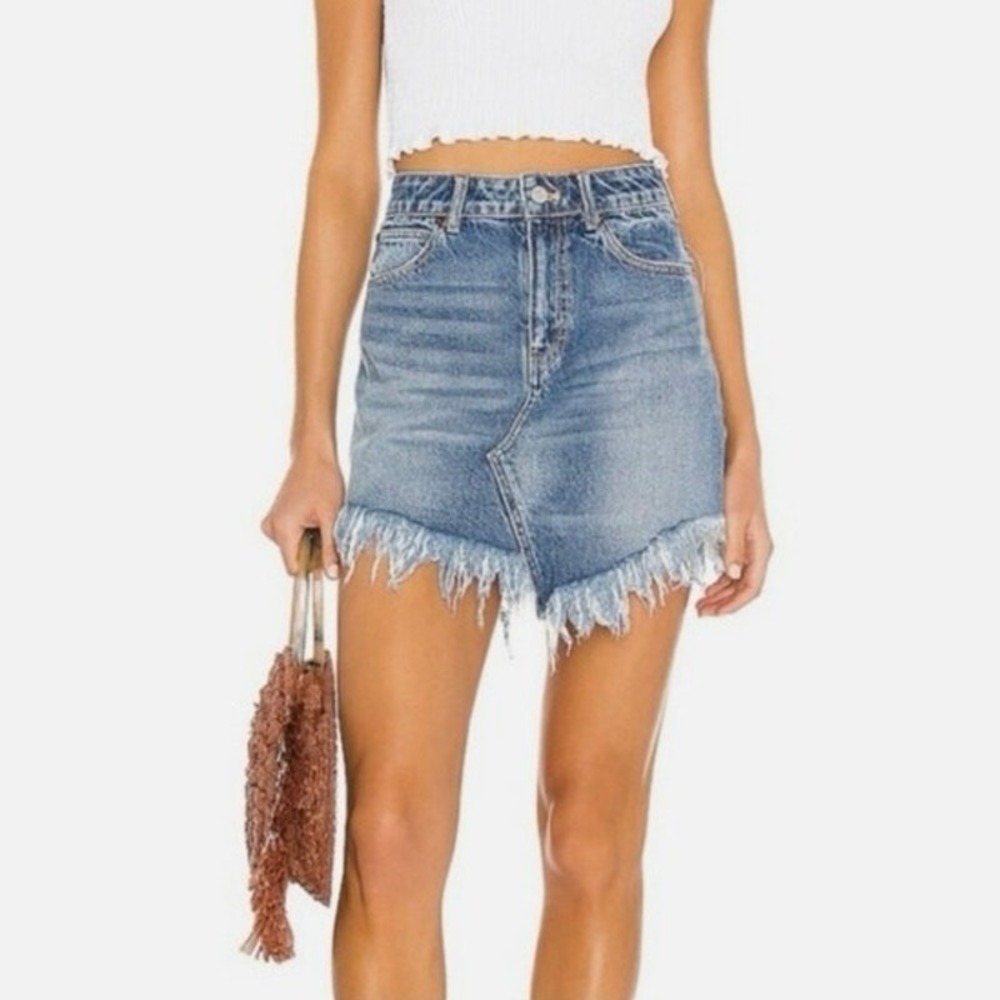 Free People Bailey Mini Skirt Womens 27 Medium Wash Frayed Hem Festival Cowgirl